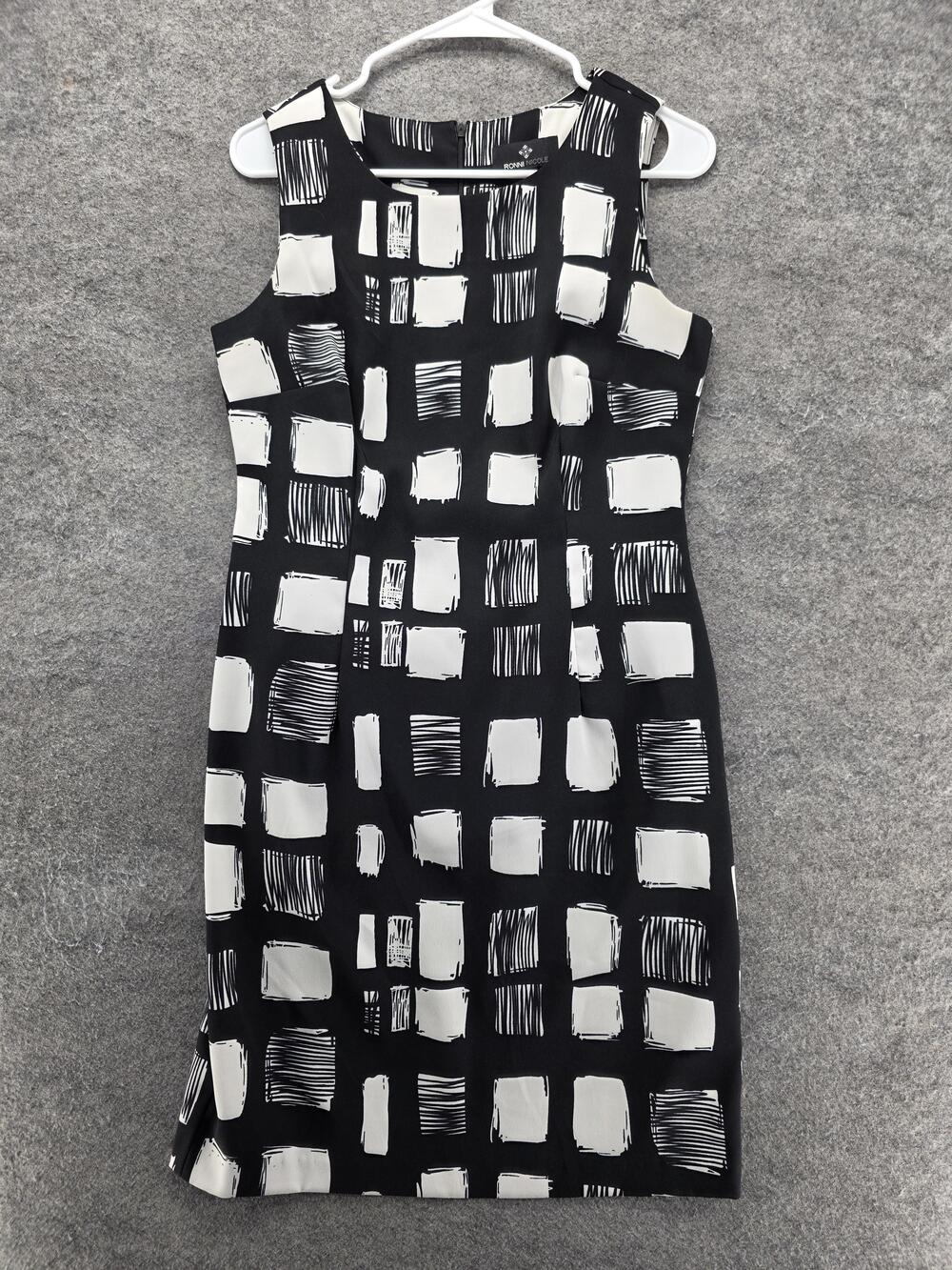 Ronni Nicole Dress Womens 6 Black Sheath Knee Length Round Neck Geometric
